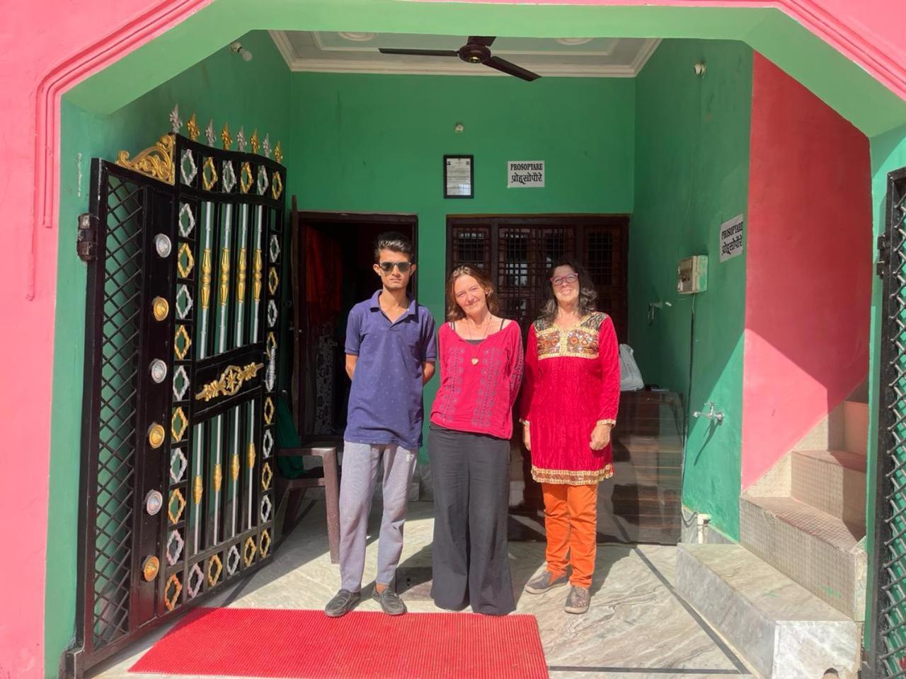 Indiana Home Stay Khajurāho Exterior foto